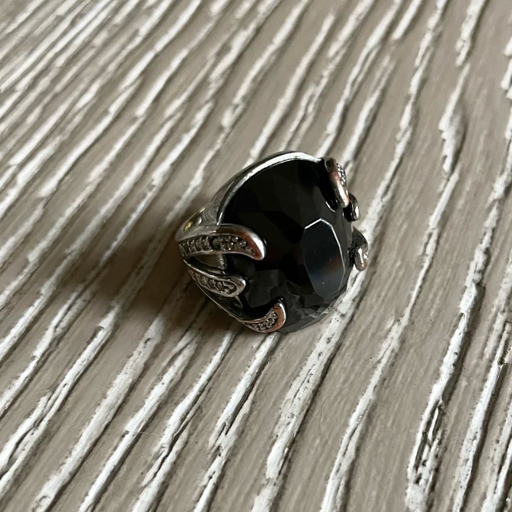 Banana Republic cubic zirconia embellished ring w/ black stone, size 5